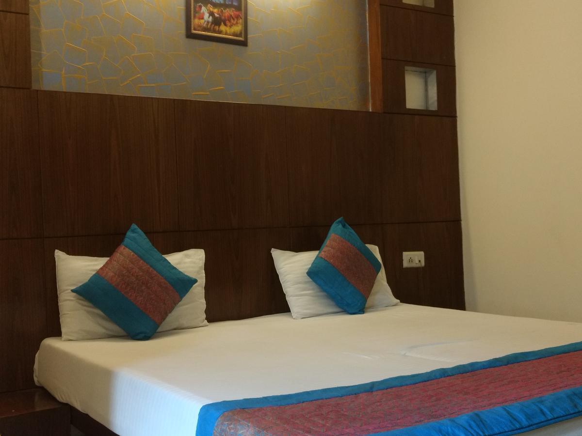 Hotel Sun Village Near New Delhi Railway Station المظهر الخارجي الصورة